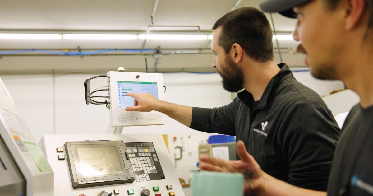 What is Machine Monitoring? A Complete Guide for Manufacturers